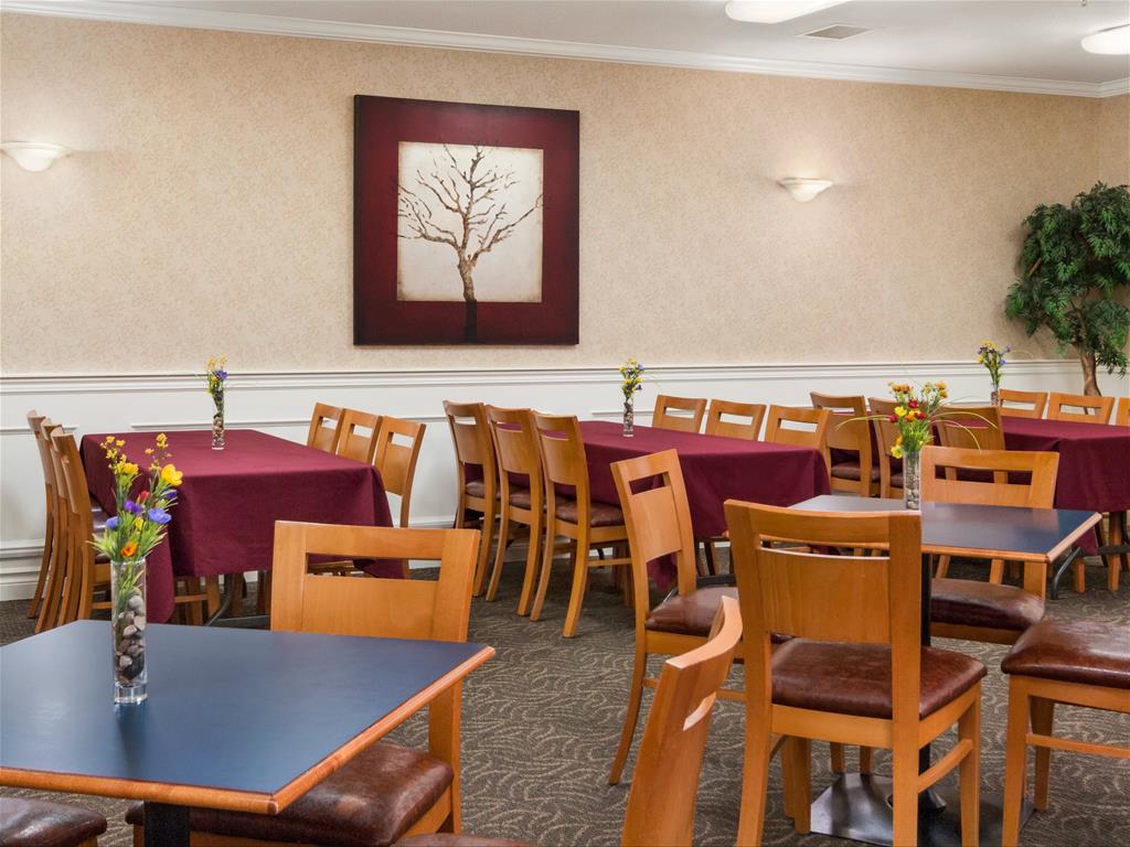 Days Inn Saskatoon - Breakfast Room